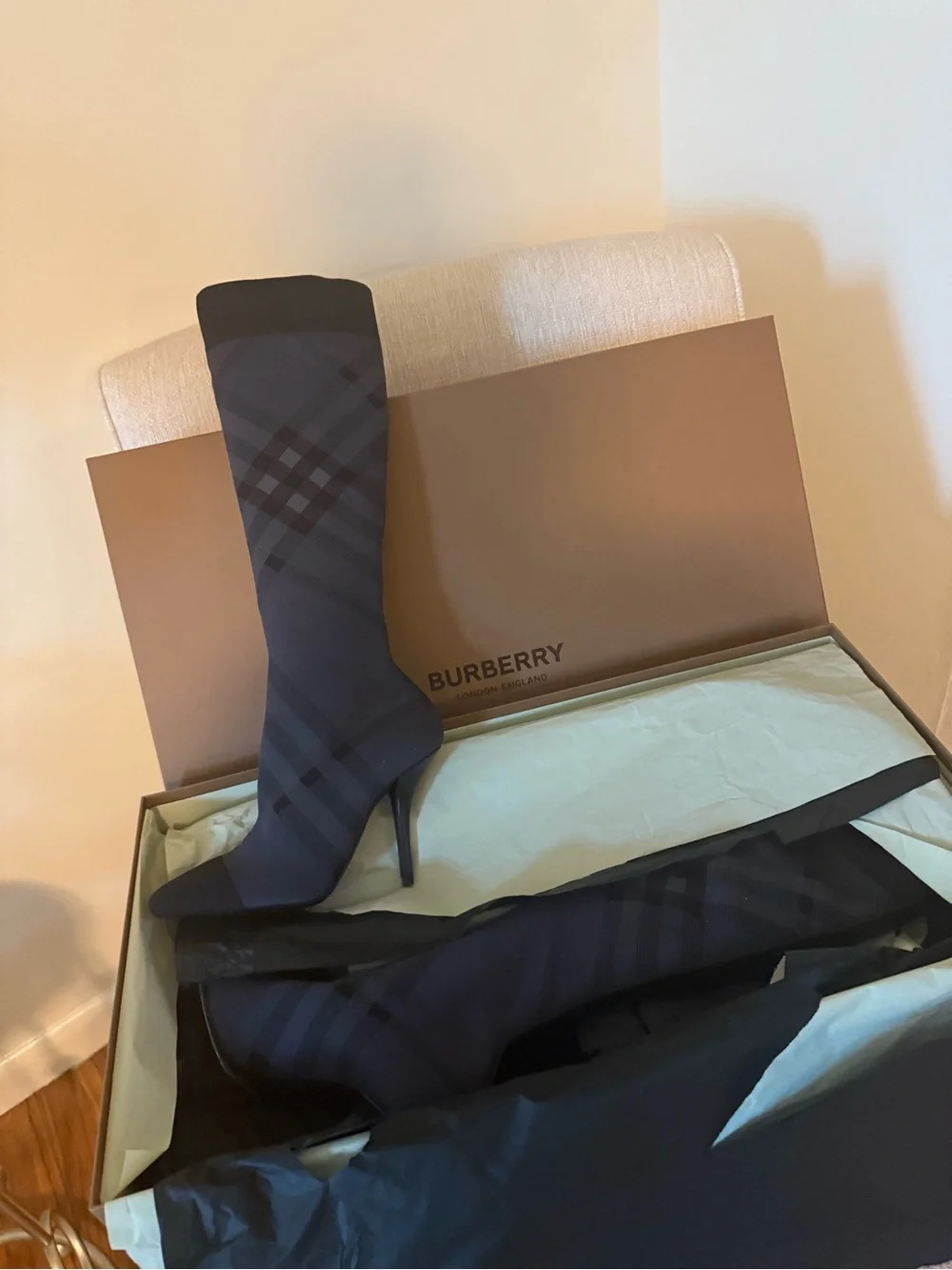 Burberry dress socks